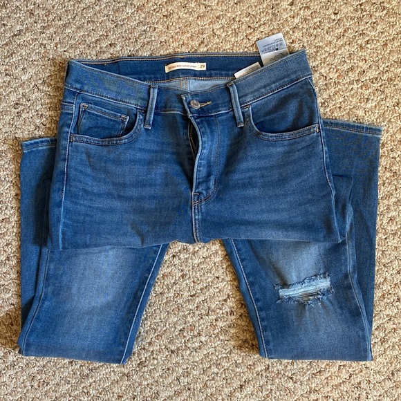 720 Levi’s High Rise Super Skinny Jeans - Picture 4 of 5